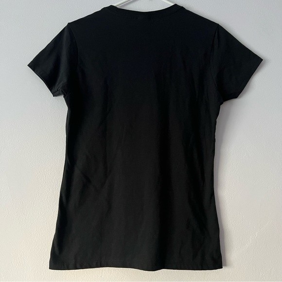 🪴 “Mind Your Own Uterus" Black Tee Women's Small - Picture 5 of 6